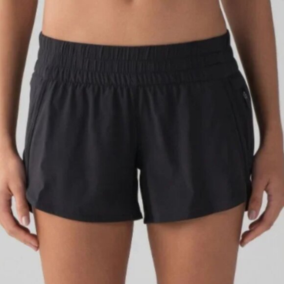 Lululemon Tracker Short V Women's Size 4 - Black w/8" Rise & 3.5″ inseam - Picture 3 of 14